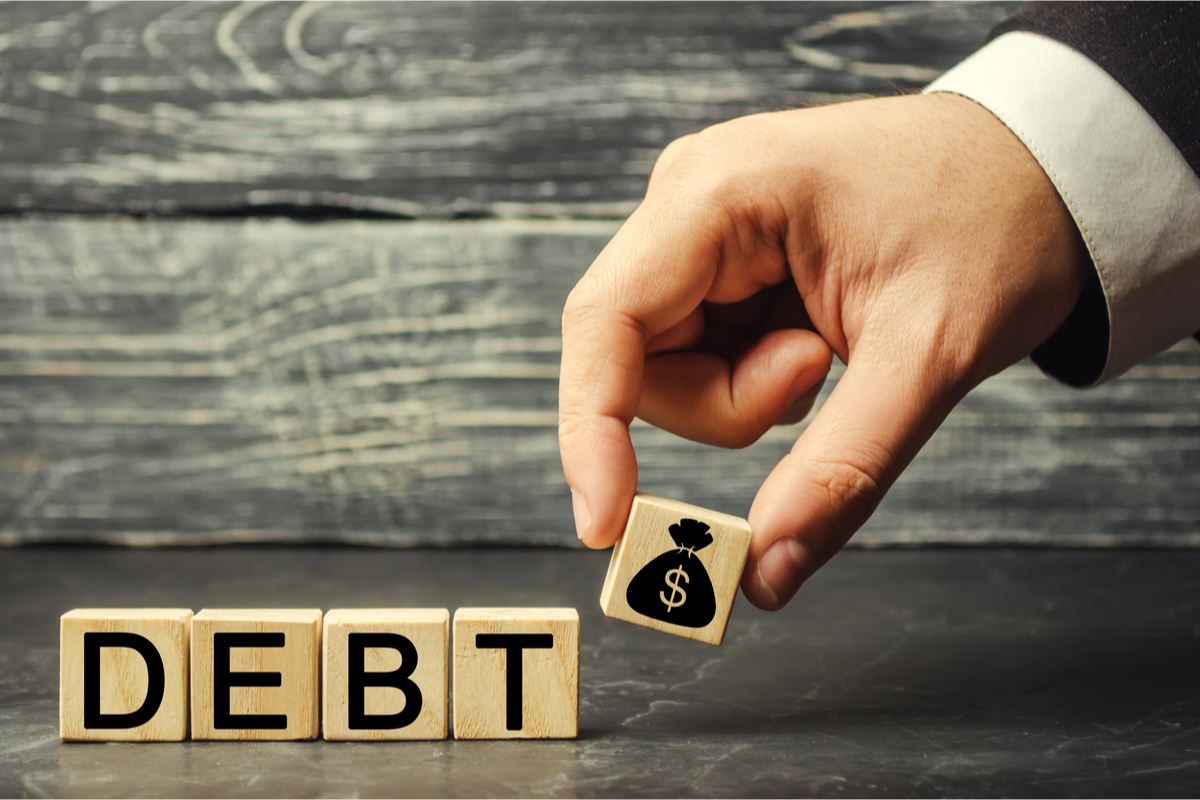 Pros and Cons of Consolidating Your Debt